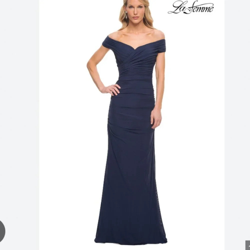 NWT La Femme Ruched Jersey Gown Size 8